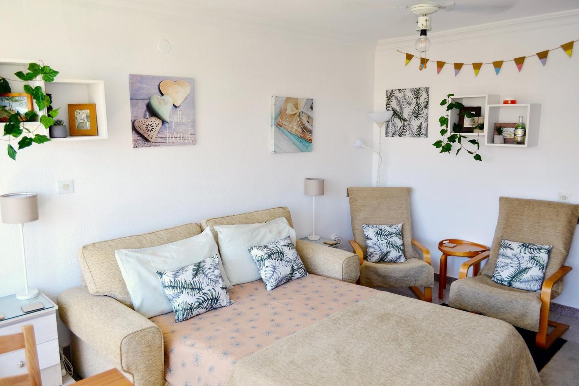 Spacious 1 Bedroom Apartment, Beach Front, Torrox Costa エクステリア 写真